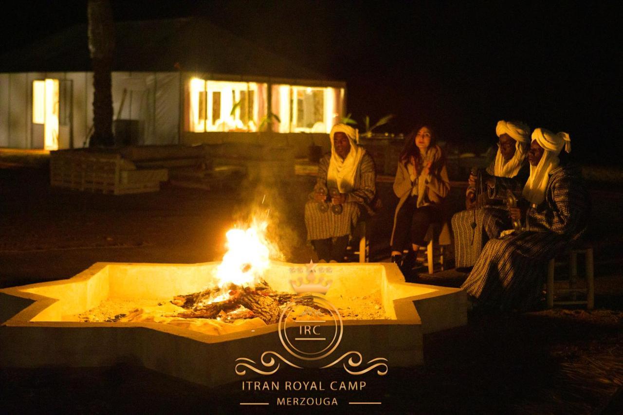 Отель Itran Royal Camp Мерзуга Экстерьер фото